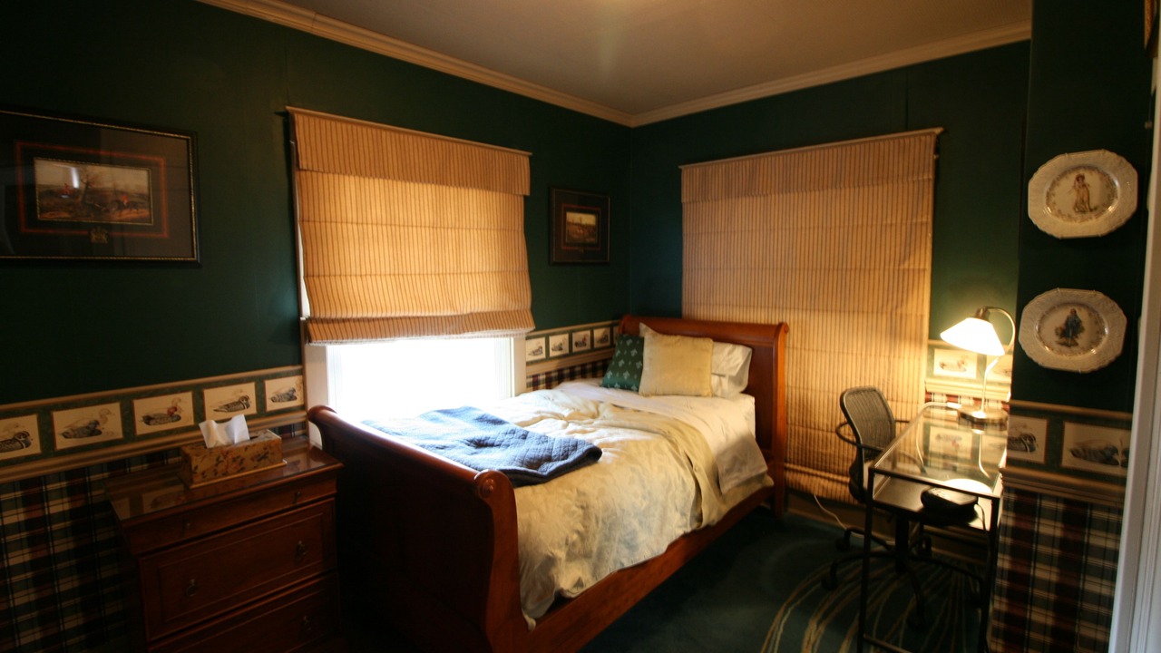 Photo of Bedroom in Hamilton