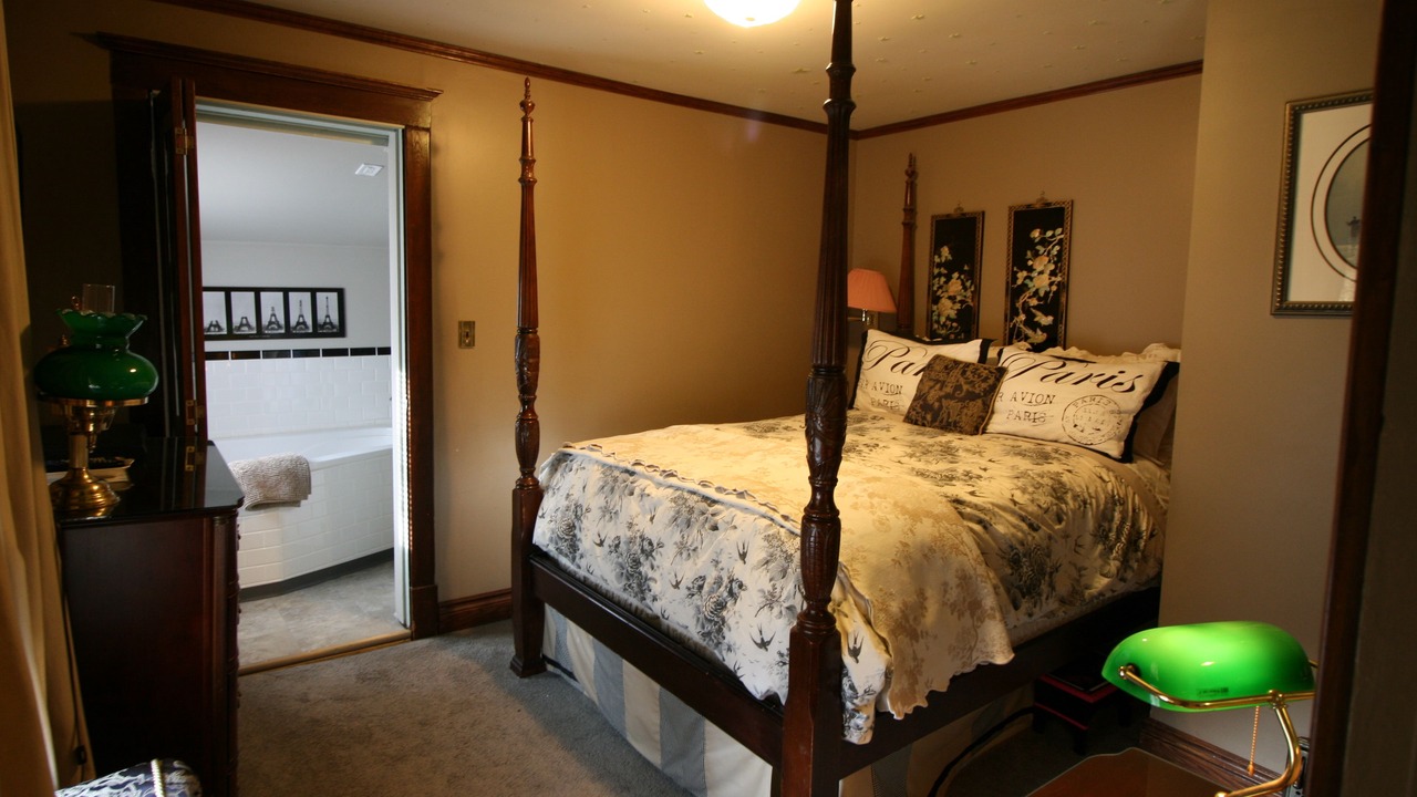 Photo of Bedroom in Hamilton
