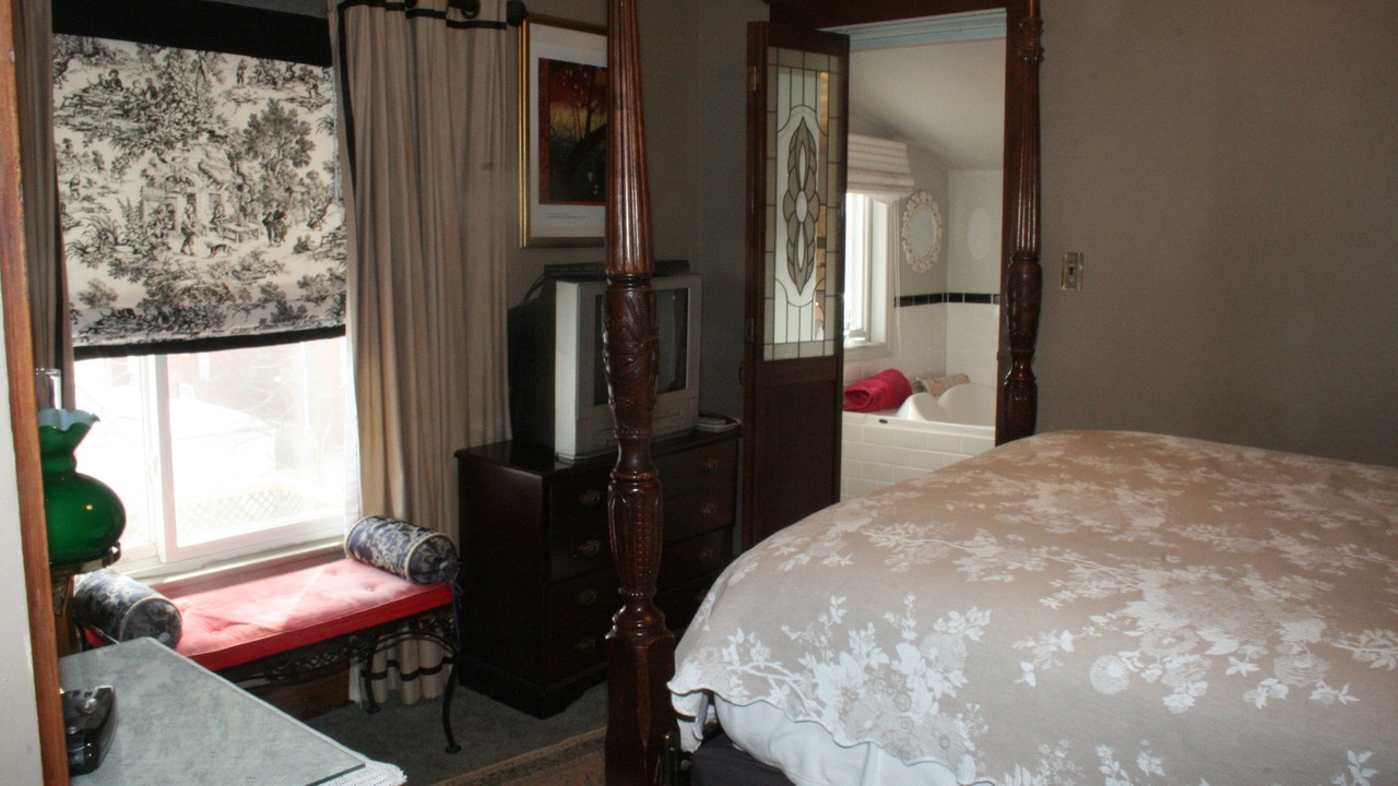 Photo of Bedroom in Hamilton