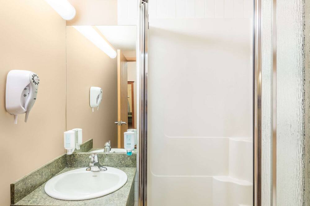 Photo of Bathroom in Terra Nova