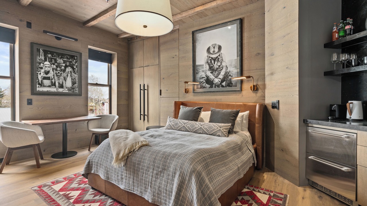 Photo of Bedroom in Downtown
