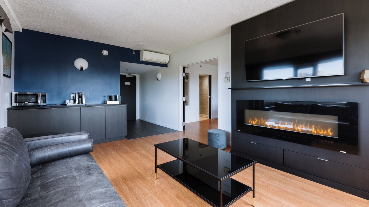 Photo of Bedroom in Longueuil