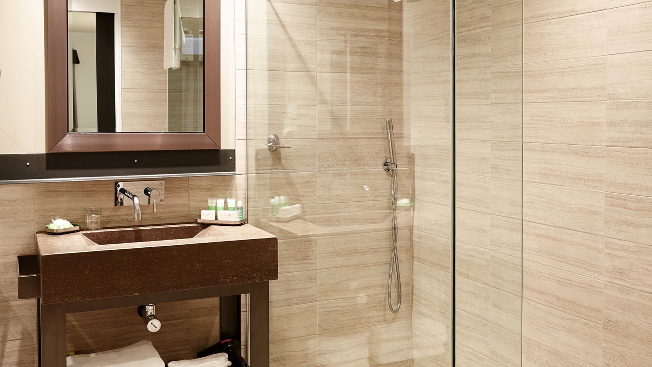 Photo of Bathroom in Longueuil