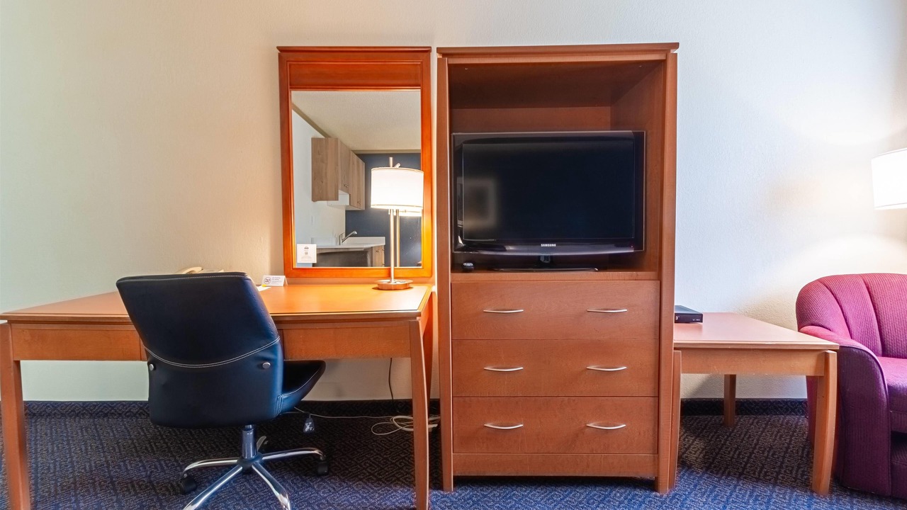 Photo of Bedroom in Drayton Valley