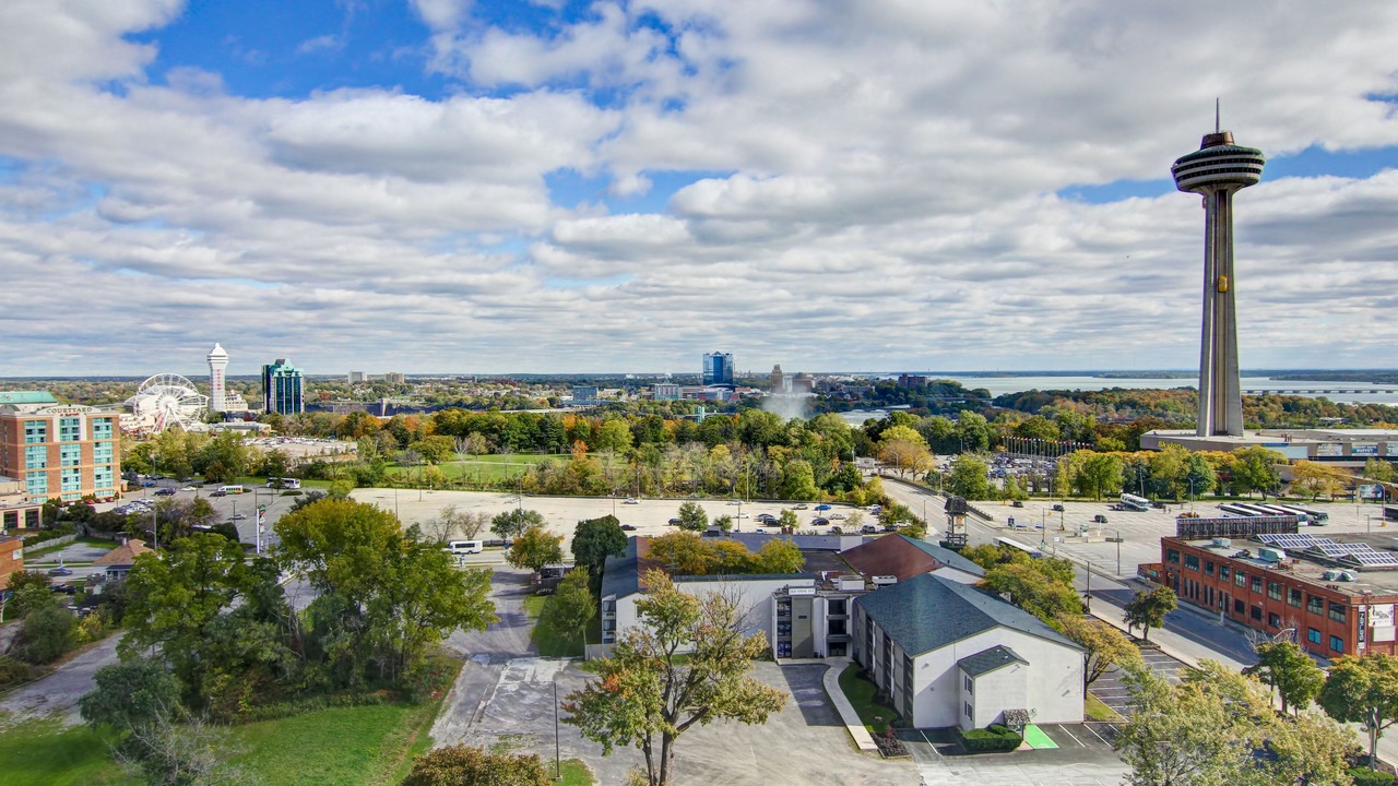 Photo of Others in Fallsview