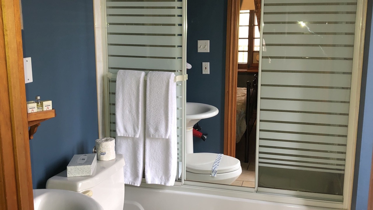 Photo of Bathroom in Marieville