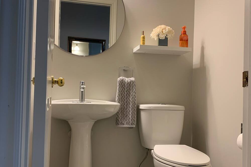 Photo of Bathroom in Aurora