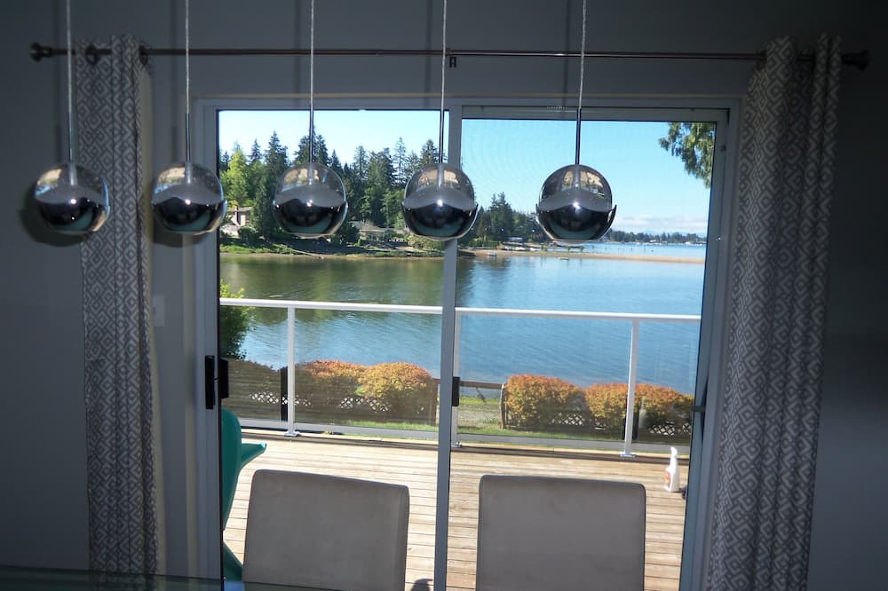 Photo of Others in East Porpoise Bay