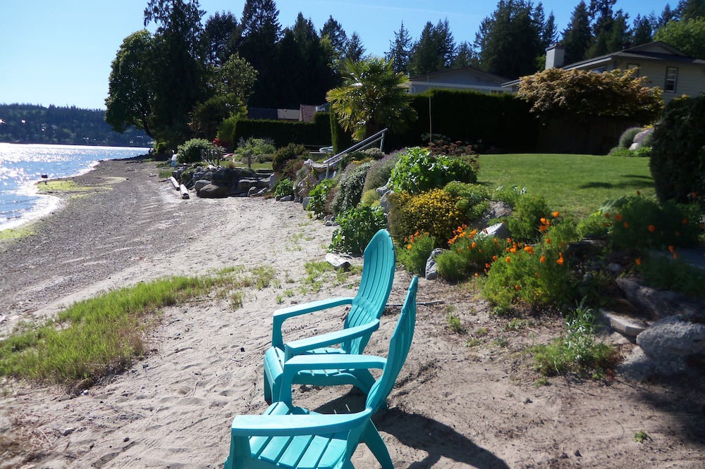 Photo of Others in East Porpoise Bay