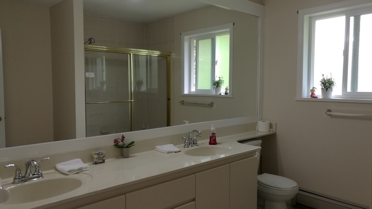 Photo of Bathroom in Steveston