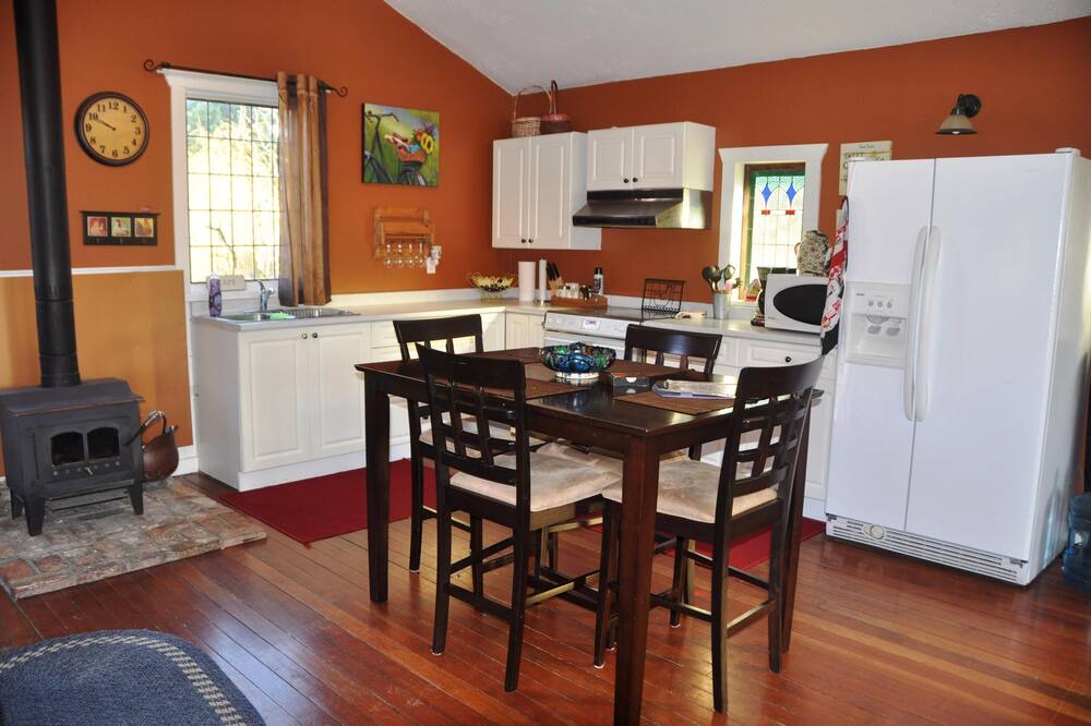 Photo of Kitchen in Yellow Point