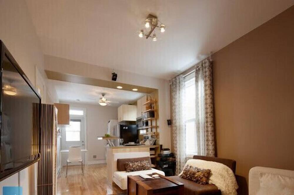 Photo of Livingroom in Vieux-Rosemont