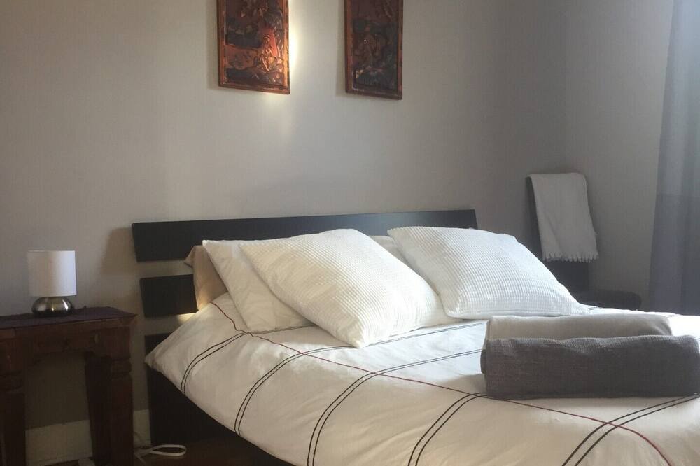Photo of Bedroom in Vieux-Rosemont