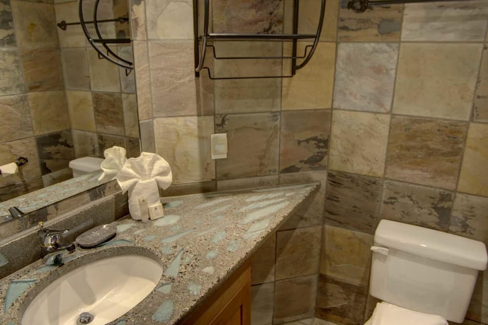 Photo of Bathroom in Blackcomb