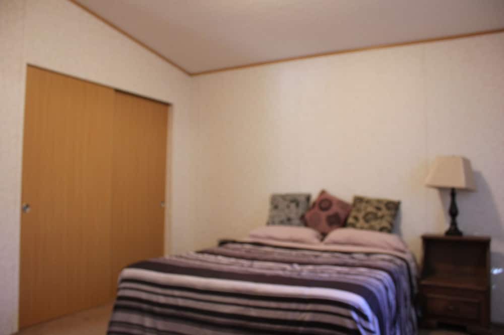 Photo of Bedroom in Okanagan-Similkameen
