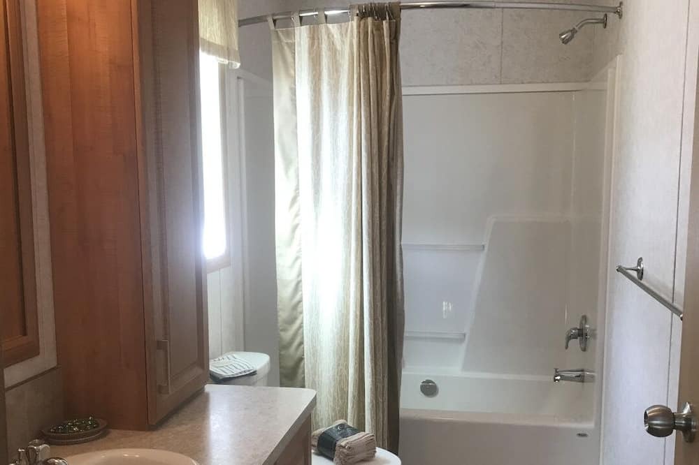 Photo of Bathroom in Okanagan-Similkameen