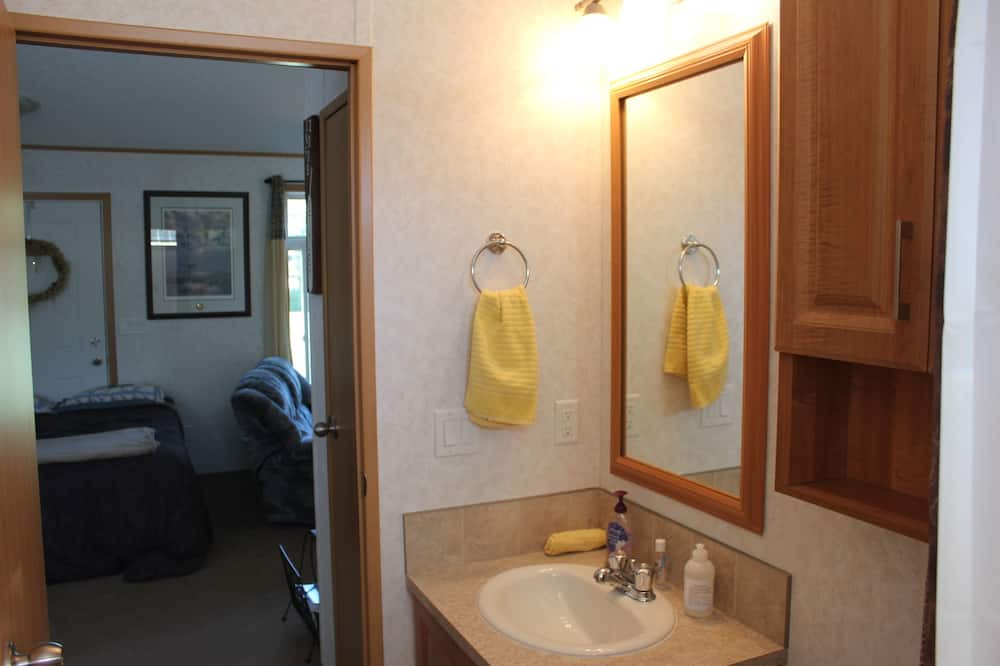 Photo of Bathroom in Okanagan-Similkameen