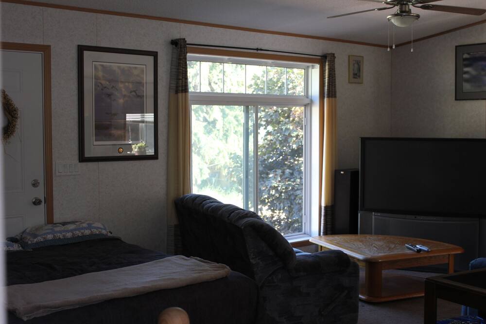 Photo of Bedroom in Okanagan-Similkameen