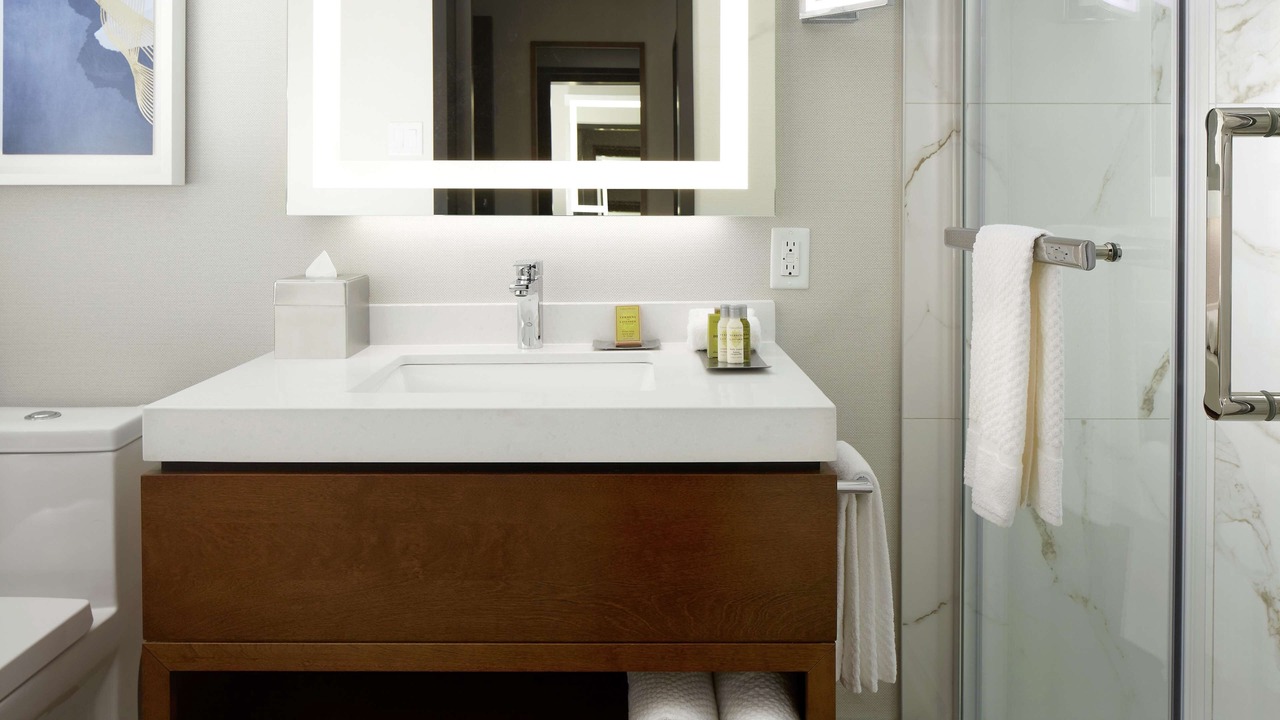 Photo of Bathroom in Dorval