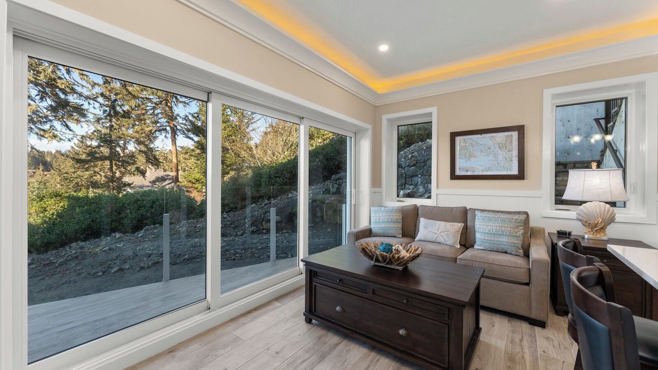 Photo of Livingroom in Sooke