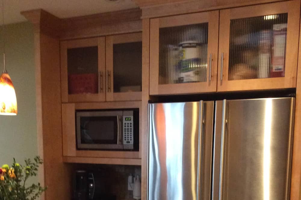 Photo of Kitchen in Salmon Arm