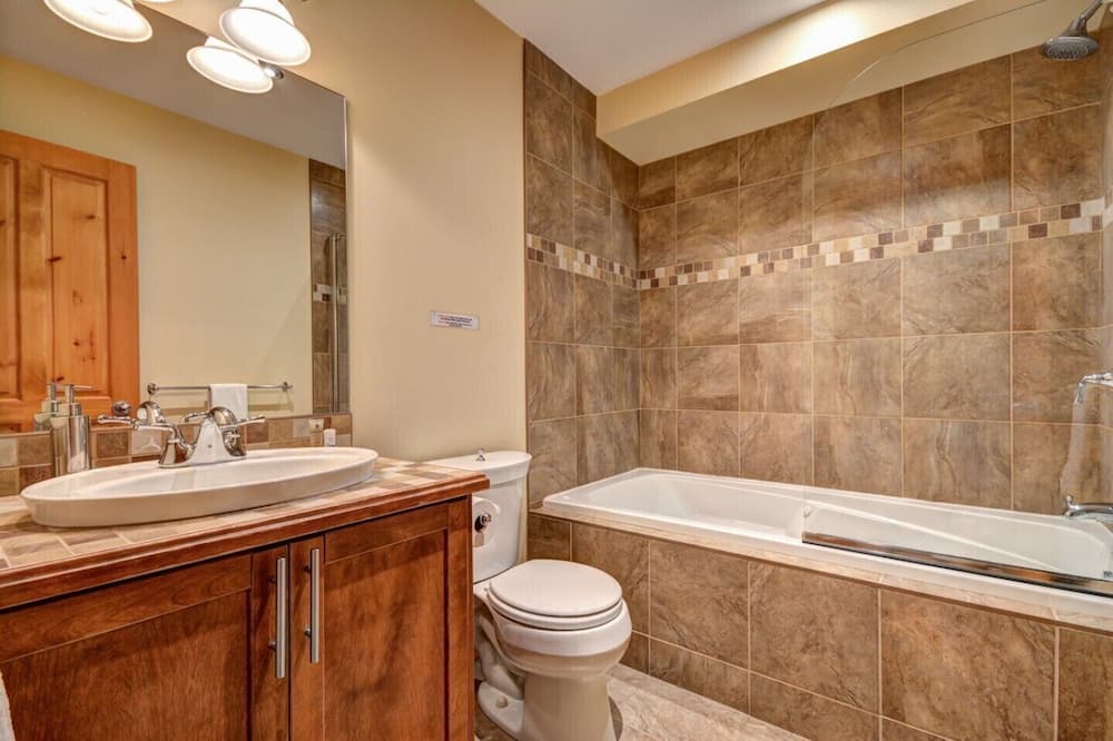 Photo of Bathroom in Labelle