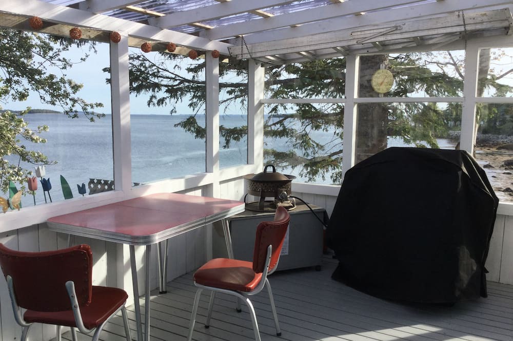 Photo of Patio Balcony in Boutiliers Point