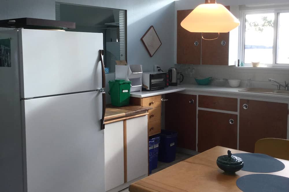 Photo of Kitchen in Boutiliers Point