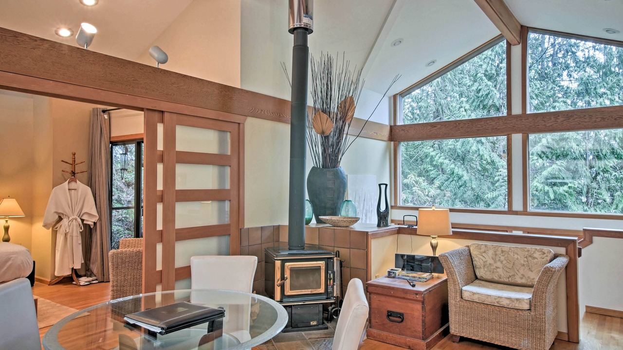 Photo of Livingroom in Tuwanek