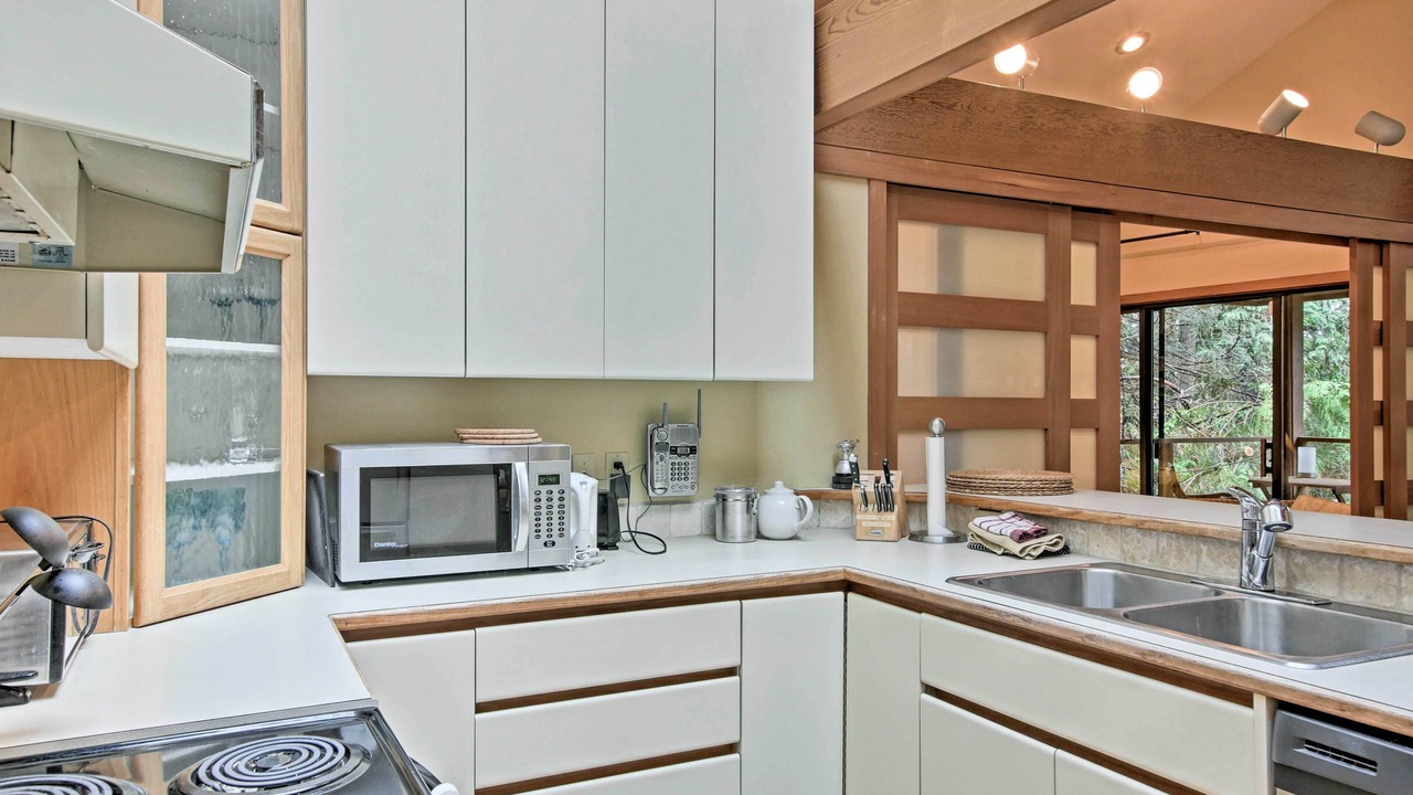 Photo of Kitchen in Tuwanek