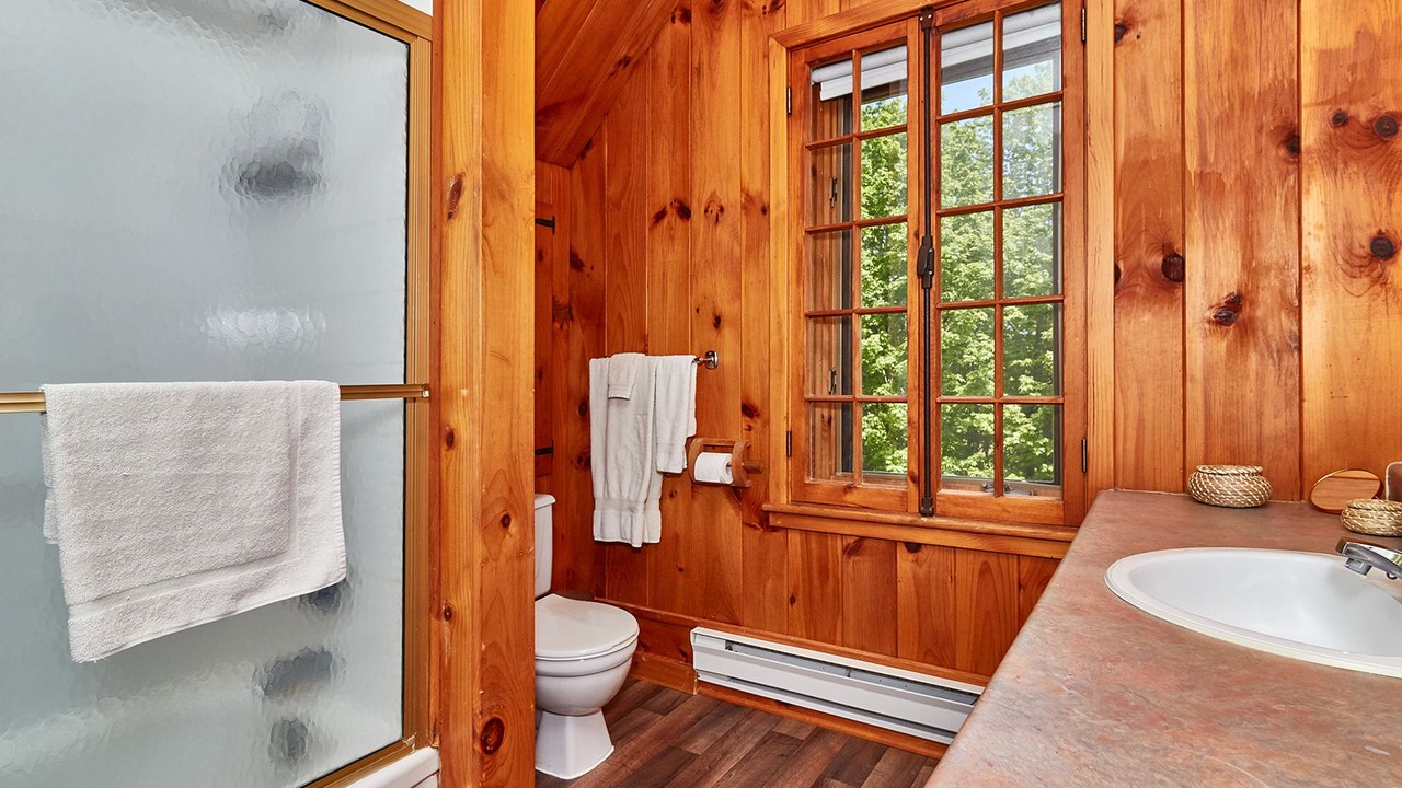 Photo of Bathroom in Orford