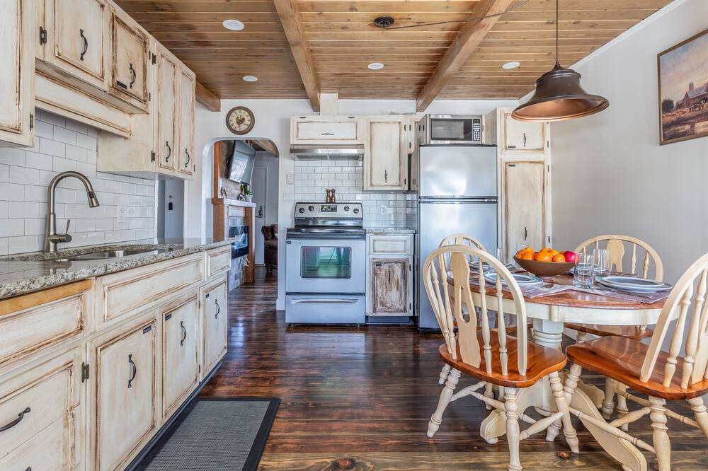 Photo of Kitchen in Saanich