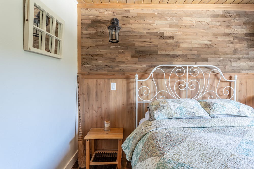Photo of Bedroom in Saanich