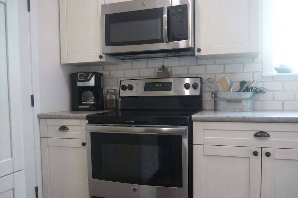 Photo of Kitchen in Okanagan-Similkameen