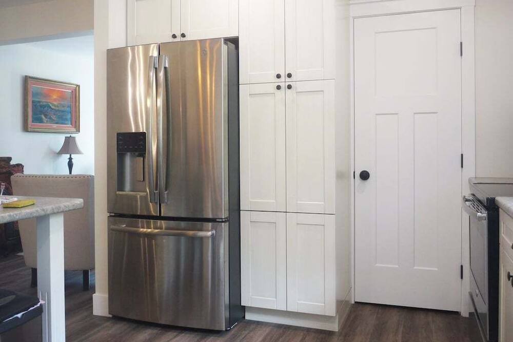 Photo of Bedroom in Okanagan-Similkameen