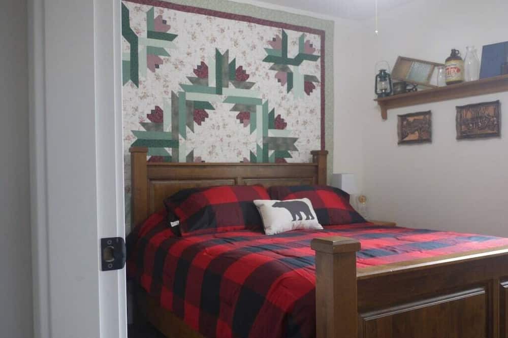 Photo of Bedroom in Okanagan-Similkameen