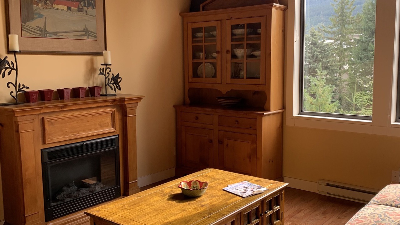 Photo of Livingroom in Whistler Cay Heights