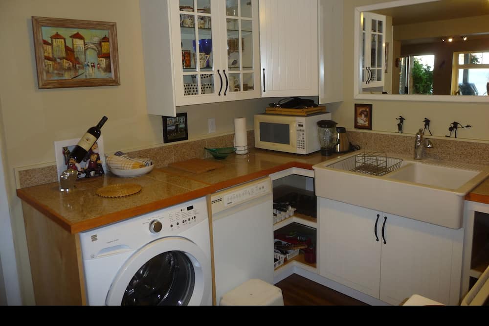 Photo of Kitchen in Davis Bay