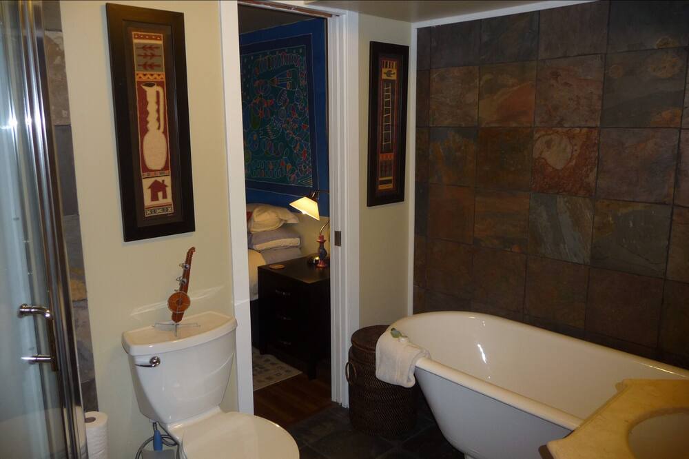 Photo of Bathroom in Davis Bay
