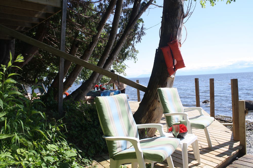 Photo of Patio Balcony in Davis Bay