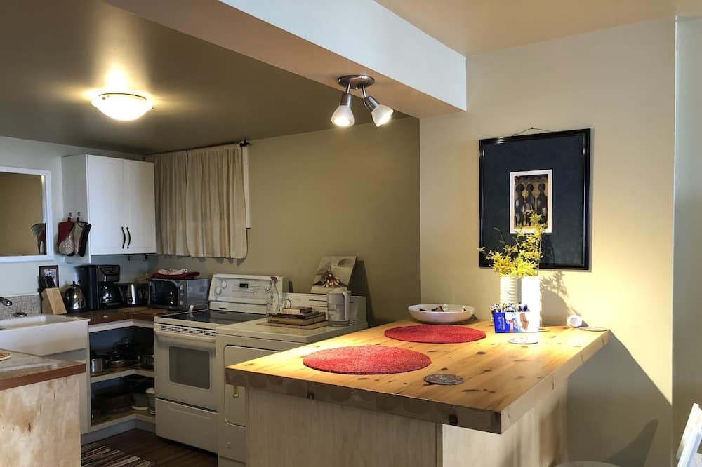 Photo of Kitchen in Davis Bay