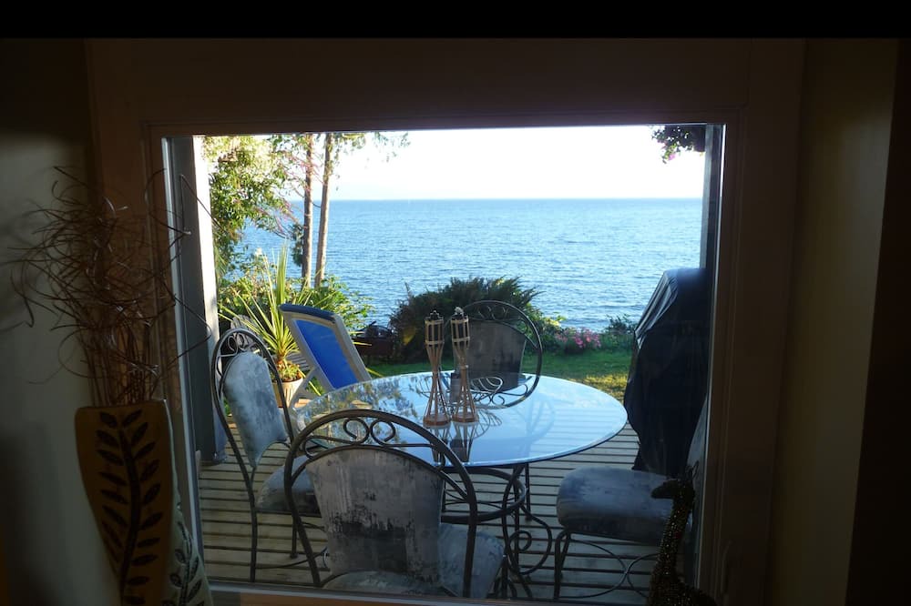 Photo of Patio Balcony in Davis Bay