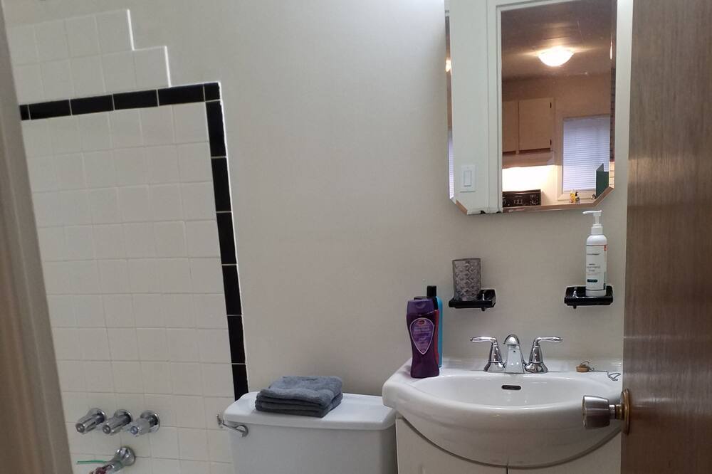 Photo of Bathroom in District Wright - Parc - de - la - Montagne