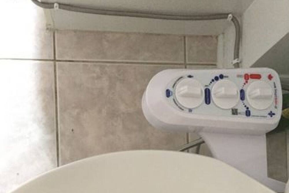 Photo of Bathroom in LaSalle