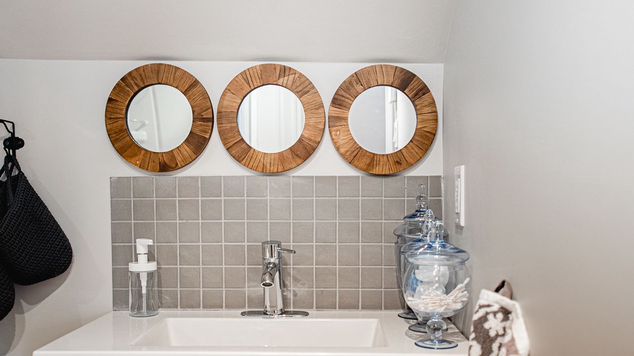 Photo of Bathroom in Laprairie