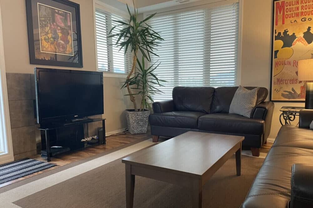 Photo of Livingroom in Quail Ridge