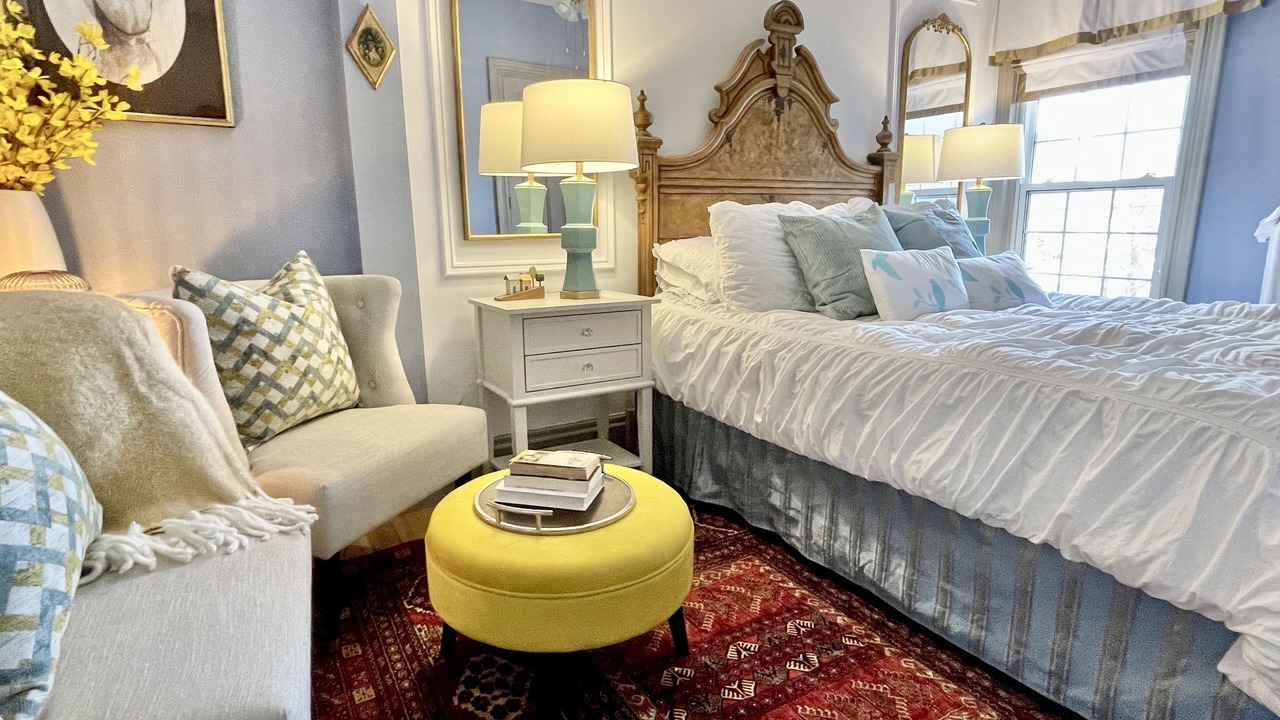 Photo of Bedroom in Queens Square