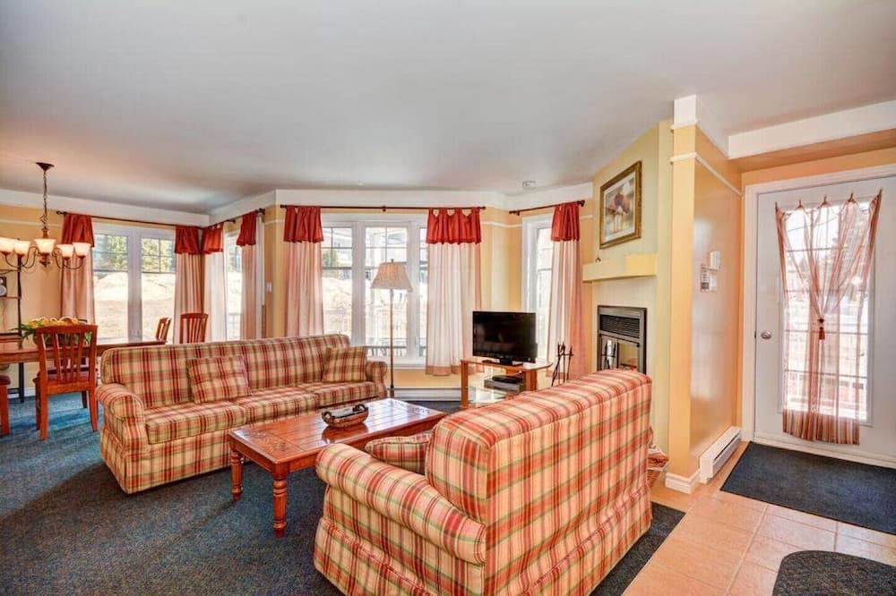 Photo of Livingroom in Saint Donat