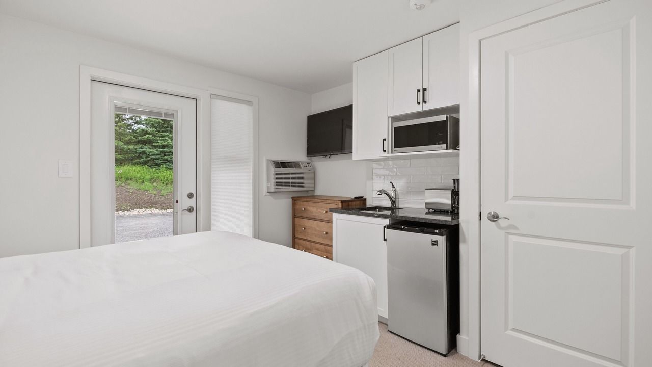Photo of Bedroom in Muskoka Lakes