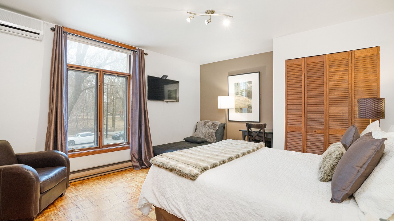 Photo of Bedroom in De Lorimier